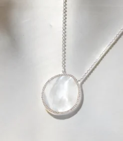 Mother of Pearl Oval Pendant Necklace