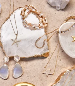 Pavé Horseshoe Necklace